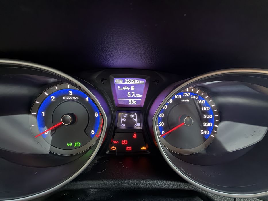 Hyundai i30 cw 1.6 crdi GO!