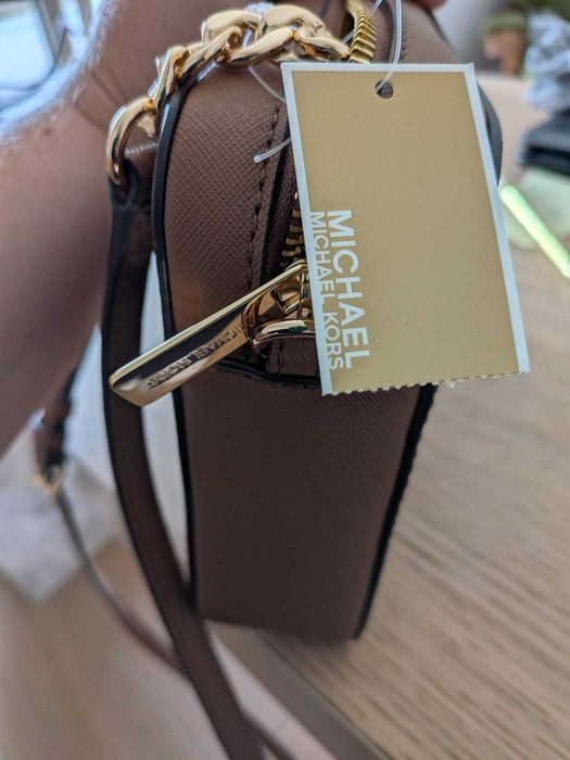 Bolsa Michael Kors castanha e dourada