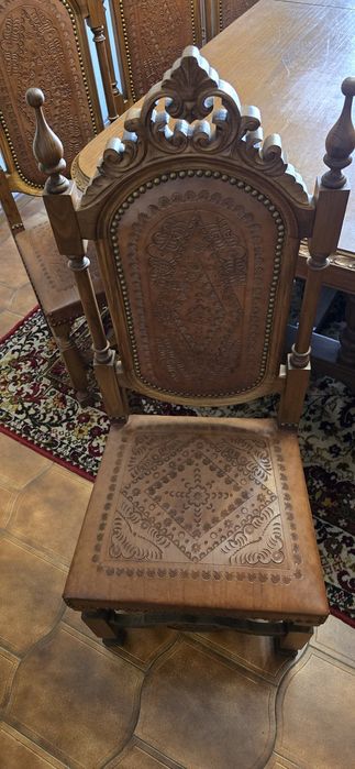 Mesa extensível com cadeiras