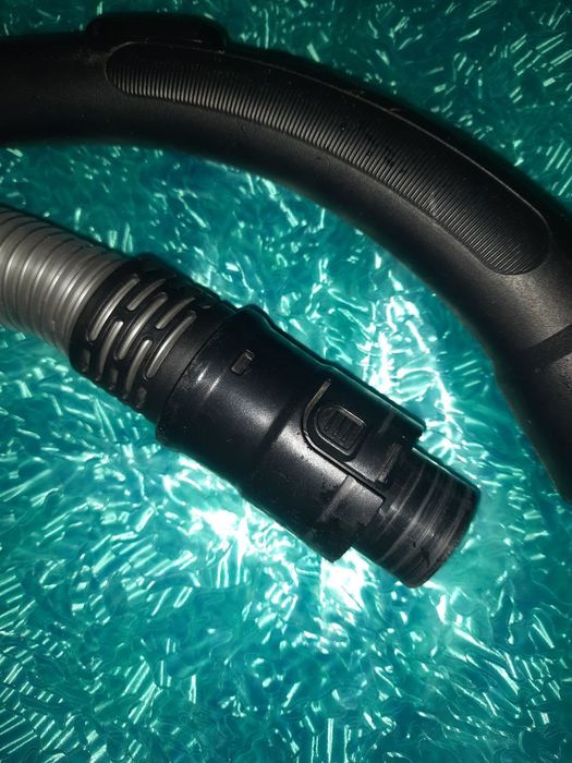 Philips шланг с трубой и щёткой запчасти пылесоса