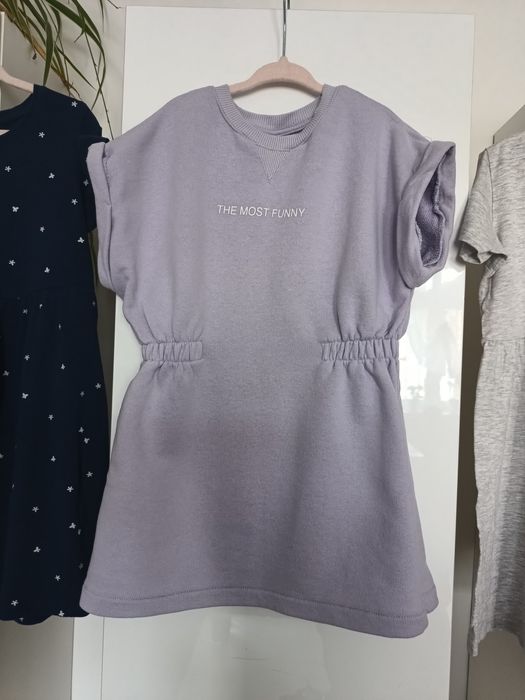 Sukienki rozmiar 110-116