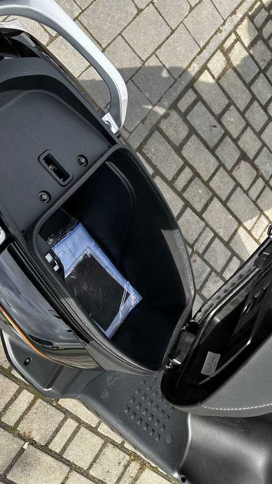 Електроскутер YADEA GT20