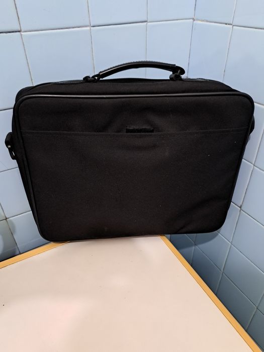 Pasta com diversas divisões para documentos ou pc