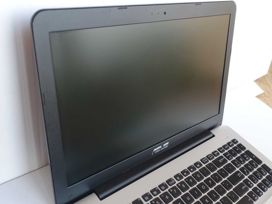 Laptop ASUS A 555L