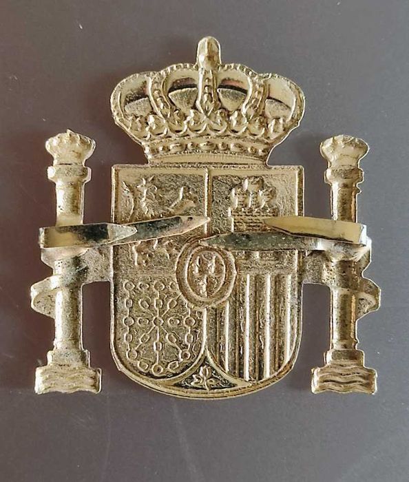 Insígnia da Casa Real de Espanha adereço boina chapéu