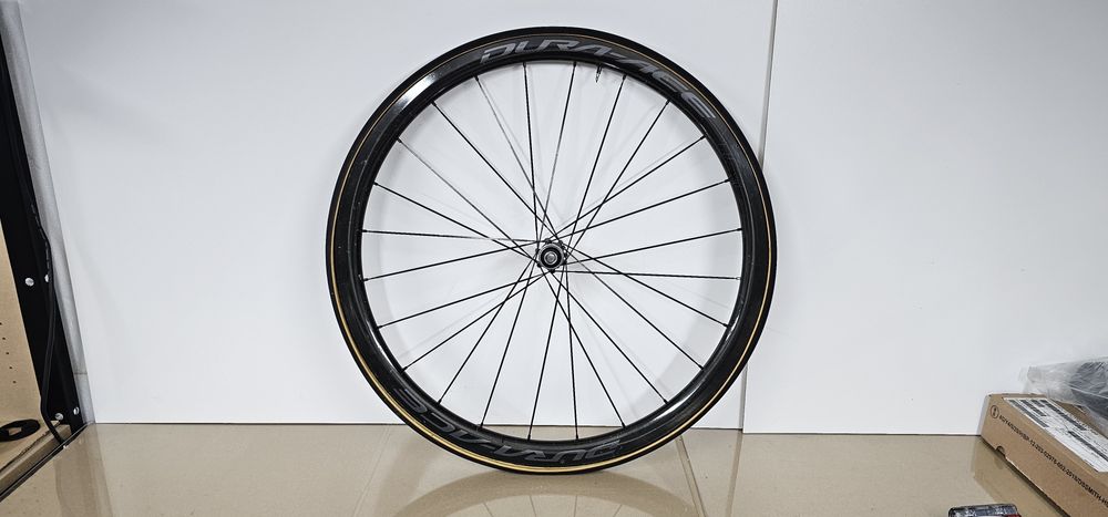 Koło 28" Dura-Ace C40 WH-R9170 . Nowa szytka.