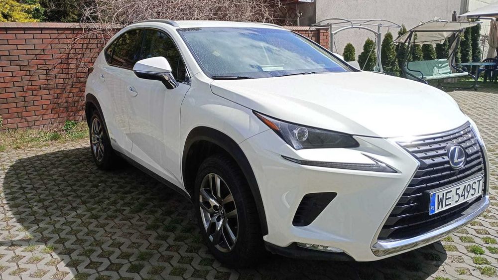 Lexus NX 300h Salon PL