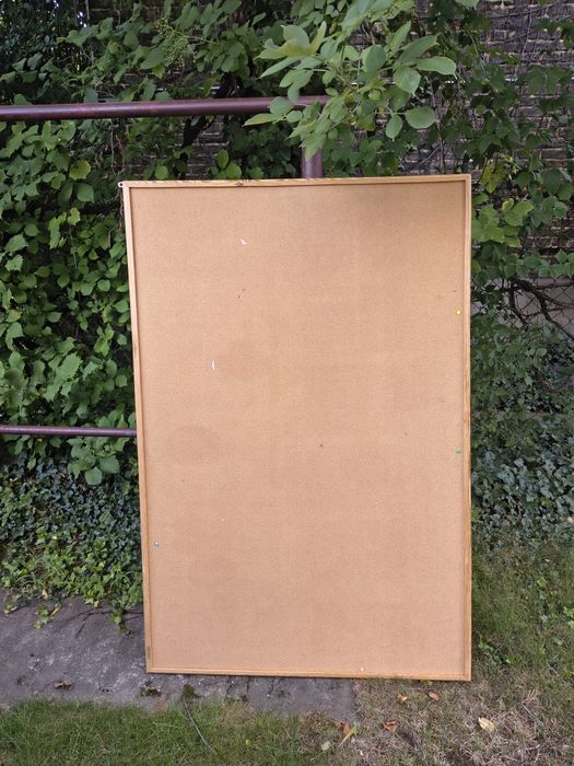 Duża tablica korkowa