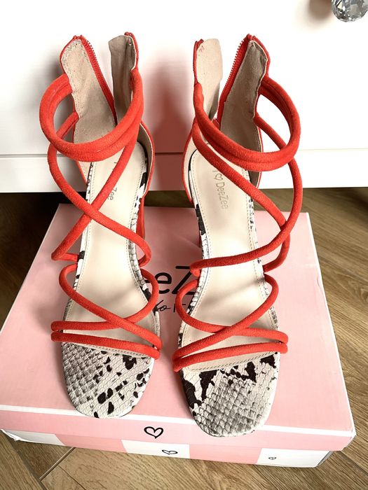 Sandały DeeZee słupek 37