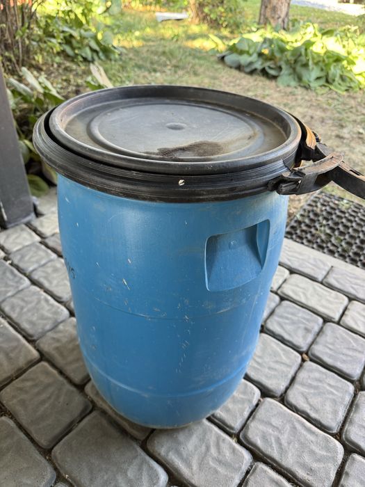 Plastikowa beczka 60L