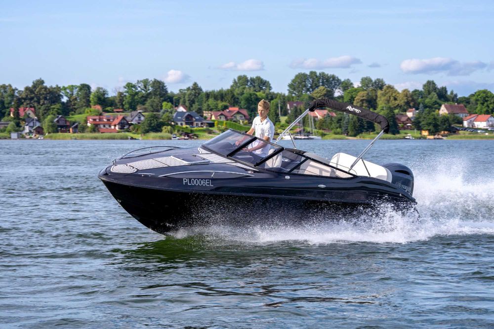 Jacht Motorowy Motorówka ST TROPEZ 6  2,7L 200km, F-VAT