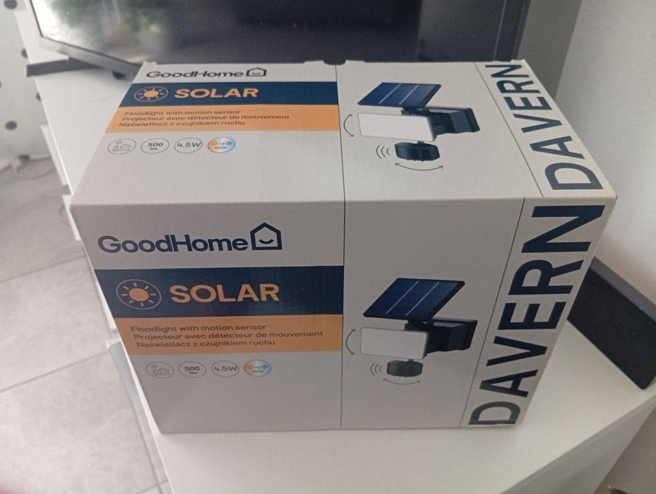 Naświetlacz GoodHome solarny Davern 530 lm 5000 K z czujnikiem ruchu czarny