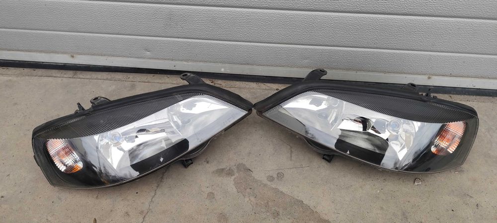 Opel Astra II G , TYC, lampy przód prawa/lewa 10 sztuk różny stan