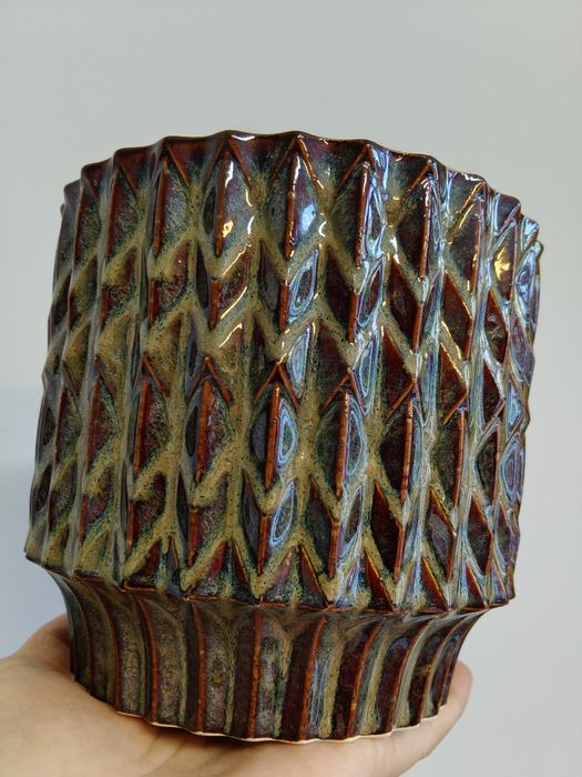 Osłonka, doniczka ceramiczna, szkliwiona. W stylu vintage/retro