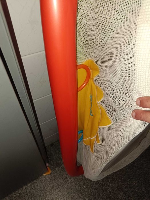 Parque infantil 1100 x 800 mm - MUITO BOM ESTADO