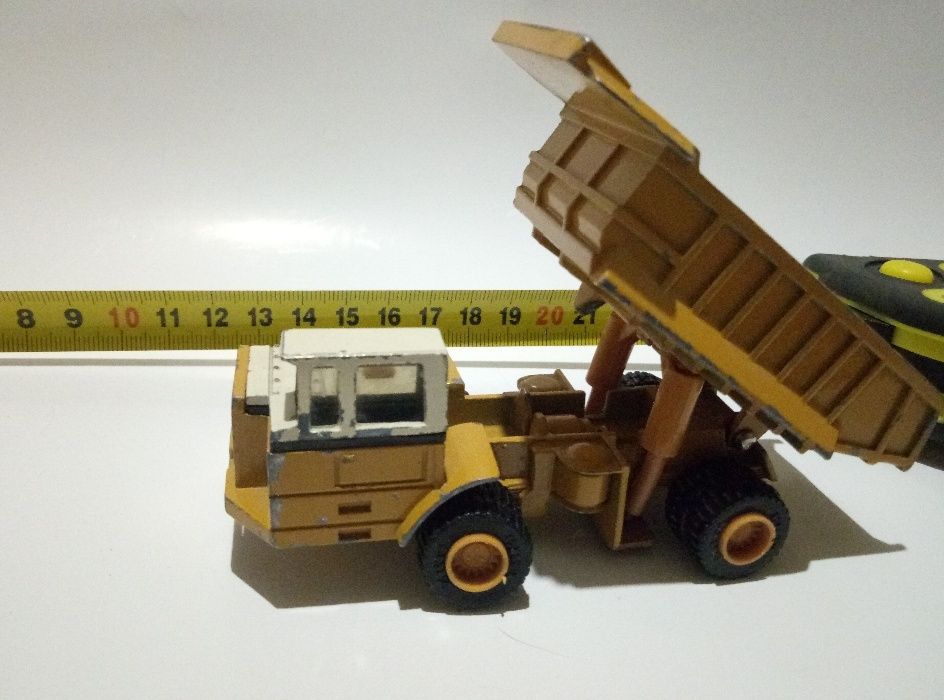 ERTL Dump Truck вантажівка