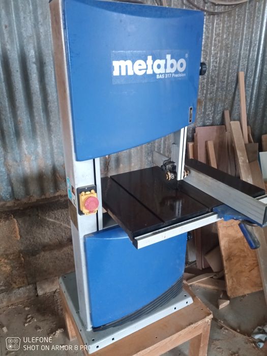 Serra de fita METABO