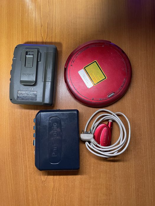Лот плеєрів Sony Walkman, Panasonic, Samsung на запчастини