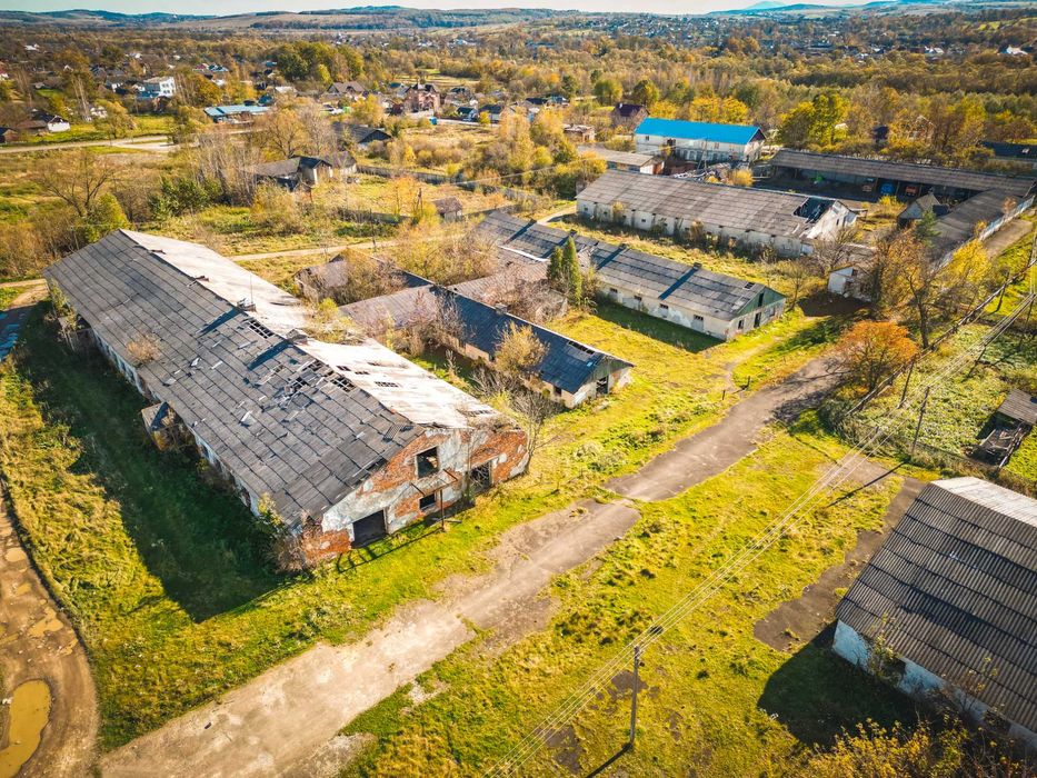 Продається комплекс (Ферма) 10647кв.м. Ділянка 2,688 Га - Вид 6