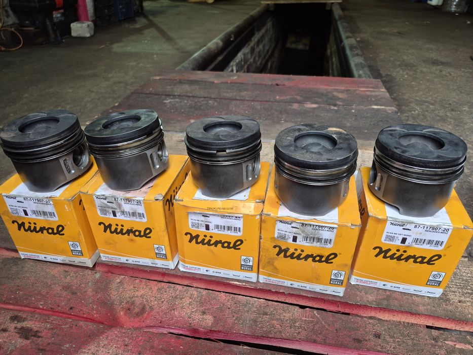 Поршня Mercedes 2.7cdi