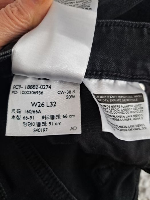 Spodnie damskie Levis 721