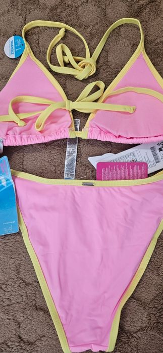Новий рожевий купальник