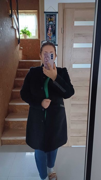 Płaszcz wełniany ocieplany krótki