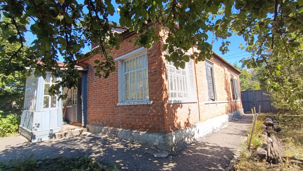 Продаж будинку в центрі Чугуєва