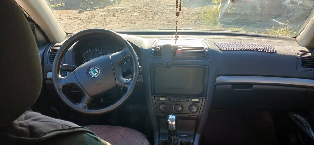 Автомобіль Шкода Октавія