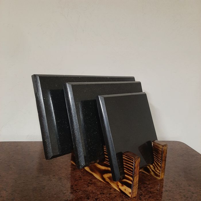 Кухонні дошки з натурального каменю.