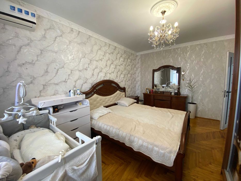 4-кімн. квартира по вул.Руській (м-рн Гравітон)