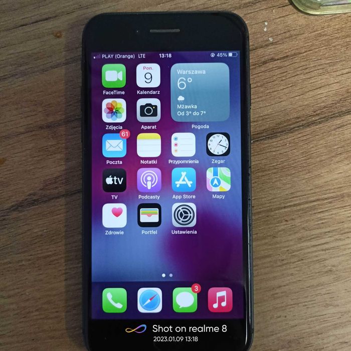 Iphone 8 używany w stanie bdb do użytku