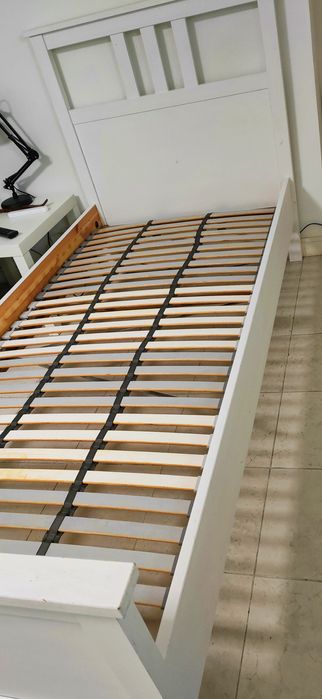 Cama solteiro IKEA HEMNES Estrutura de cama, velatura branca, 90x200cm