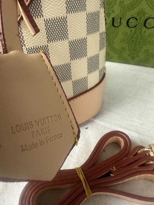 Torba Louis Vuitton alma skórzana jasna kratka kuferek premium