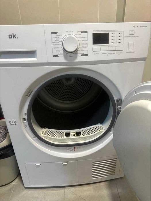 MÁQUINA DE SECAR ROUPA – A FUNCIONAR