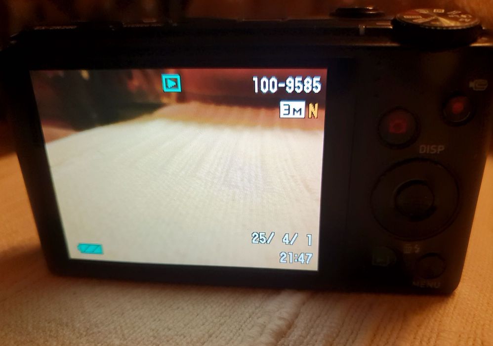 Máquina Fotográfica Casio Exilim XR200