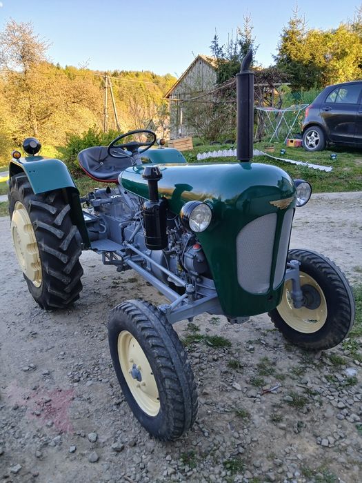 Ursus C325/ C328