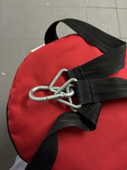 Saco de Boxe + Luvas Outshock- NOVOS