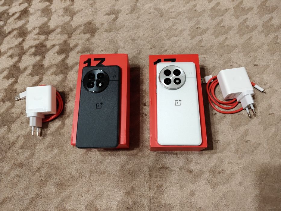 OnePlus 13 CN Version (Black / White) 12/256GB • АКБ 99% • Повний комплект