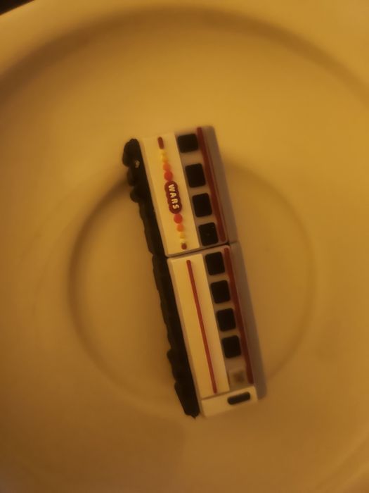 Pamięć USB 64 GB wars