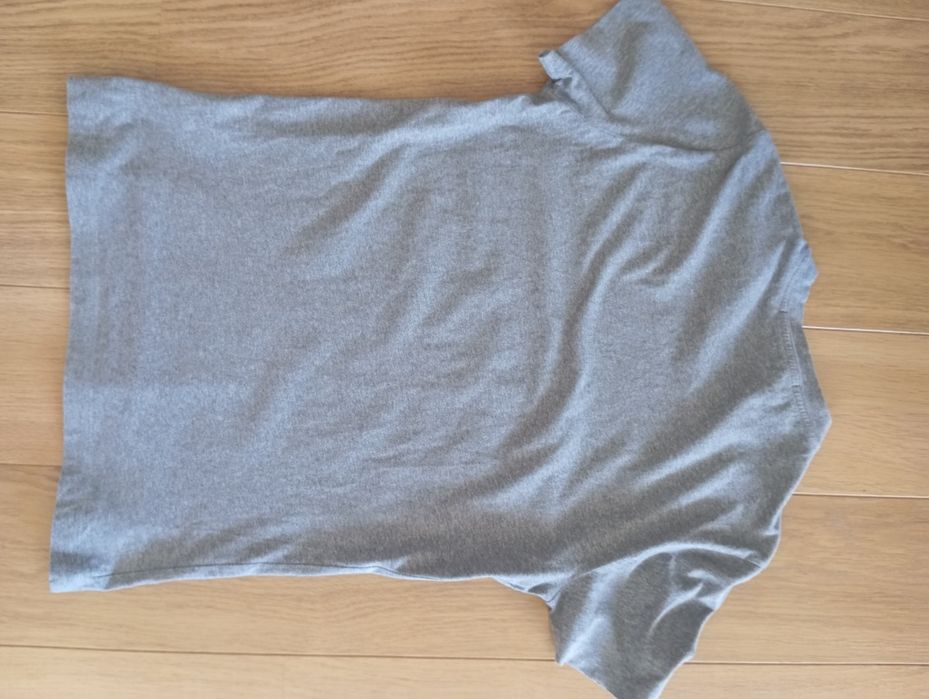 T-shirt Calvin Klein Jeans, tamanho S