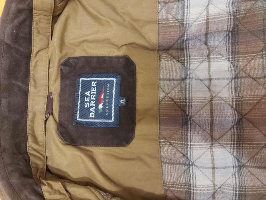 Куртка  дуже гарна, тепла, 52р, 4 зріст, б/в, Італія, ідеал. стан.