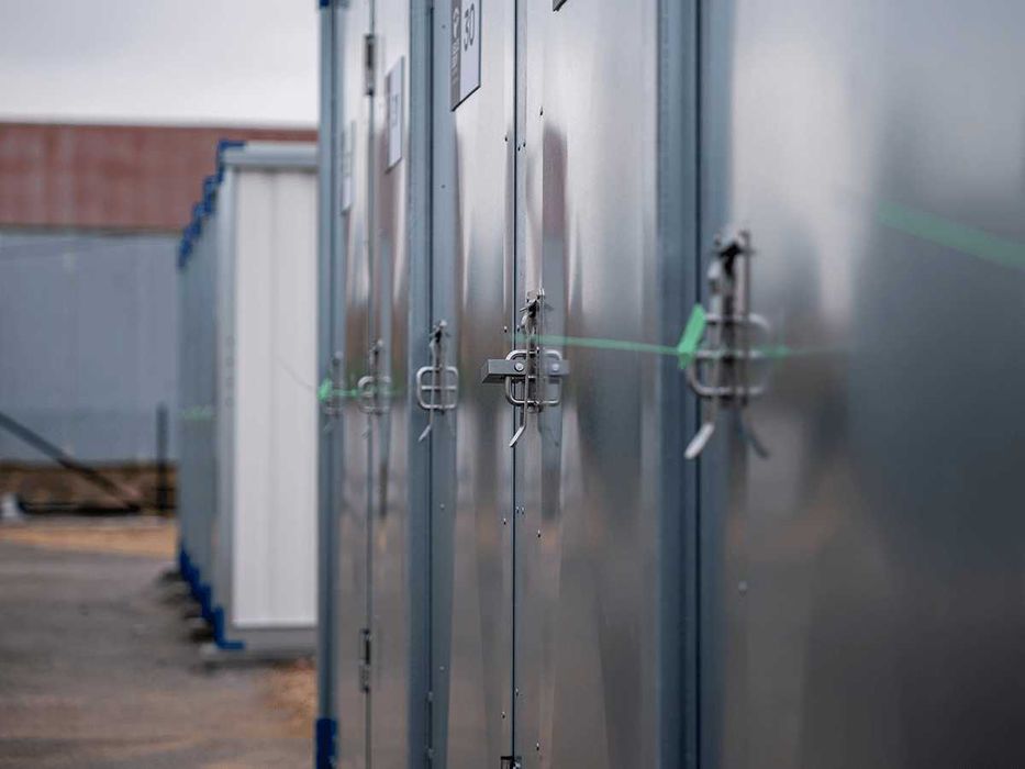 Magazyny 2m² - samoobsługowe na wynajem garaż schowek komórka remont