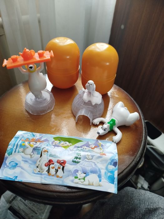 Кіндер сюрприз  максі лот про ведмедів коллекції 2025