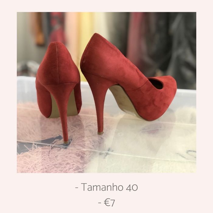 Sapato alto vermelho