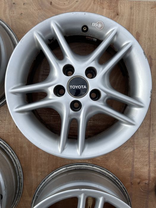 4X FELGA 14 cali 5X100  ET 35 toyota