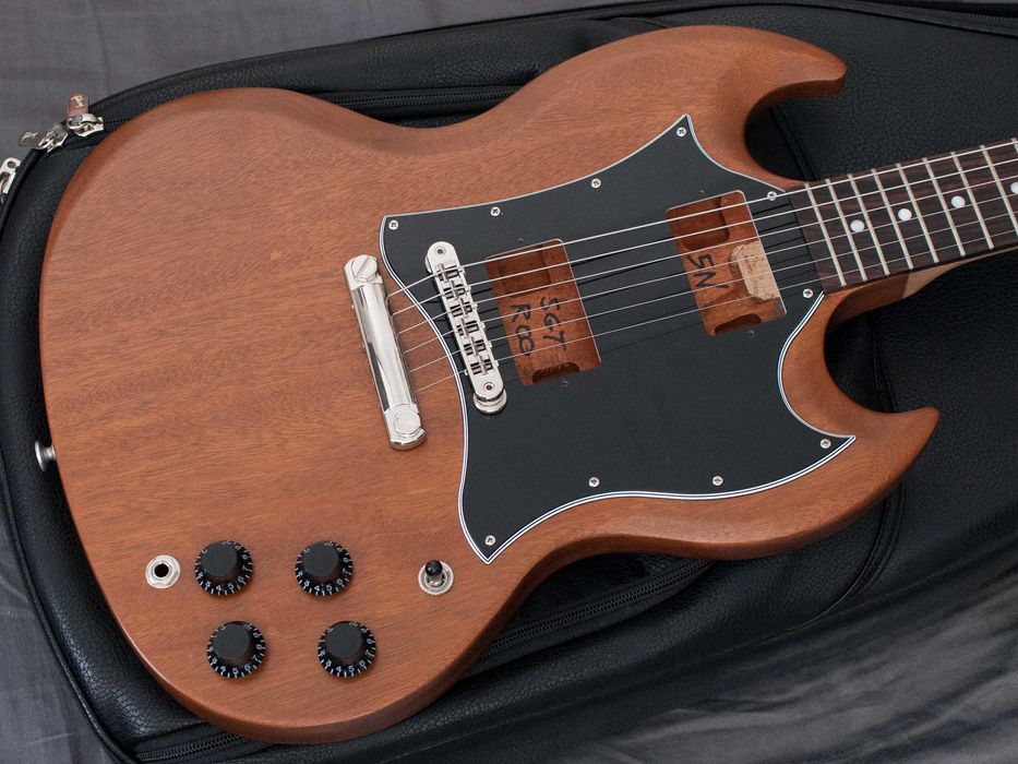 Gibson SG Tribute + Saco