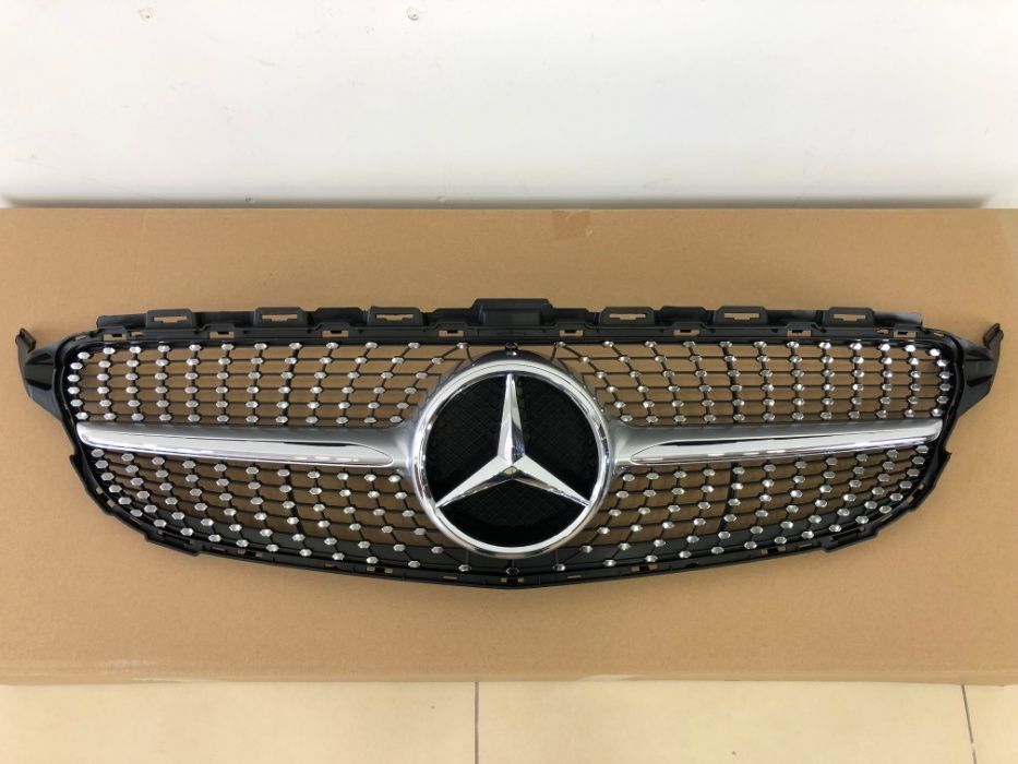 Решітка mercedes c class w205 14-18 Решетка Решітка мерседес Diamond