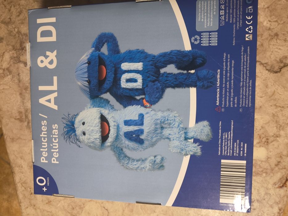 Al & Di Peluches Azuis
Conjunto de dois peluches macios, um azul e out