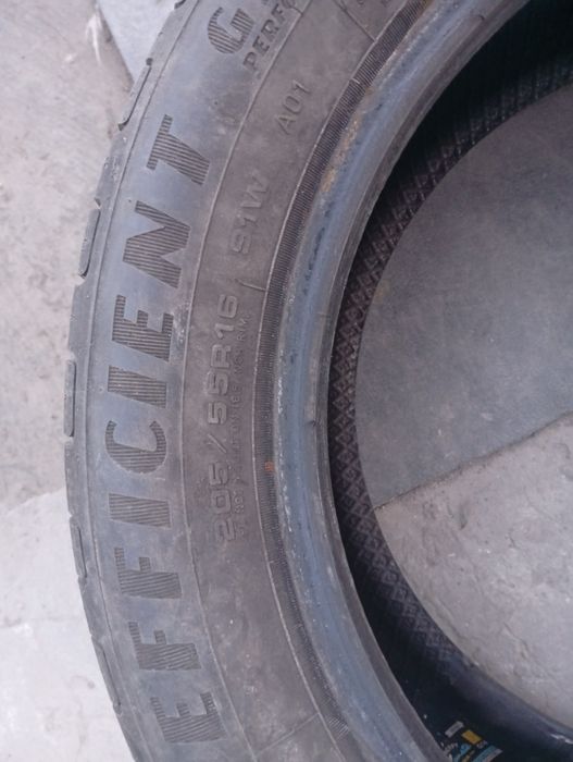 Продам 2 шини 2800